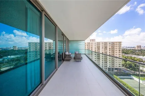 10203 Collins Ave # 1105, Bal Harbour FL 33154