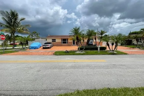 16901 SW 120th Ct, Miami FL 33177