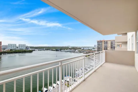 250 174th St # 1719, Sunny Isles Beach FL 33160