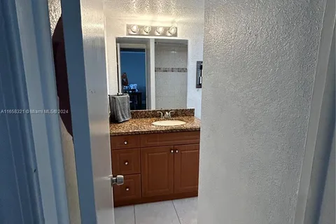 725 Hummingbird Way # 212, North Palm Beach FL 33408