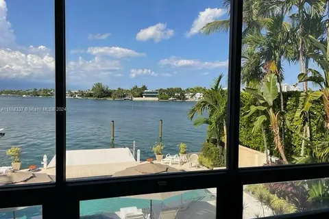 279 N Hibiscus Dr, Miami Beach FL 33139