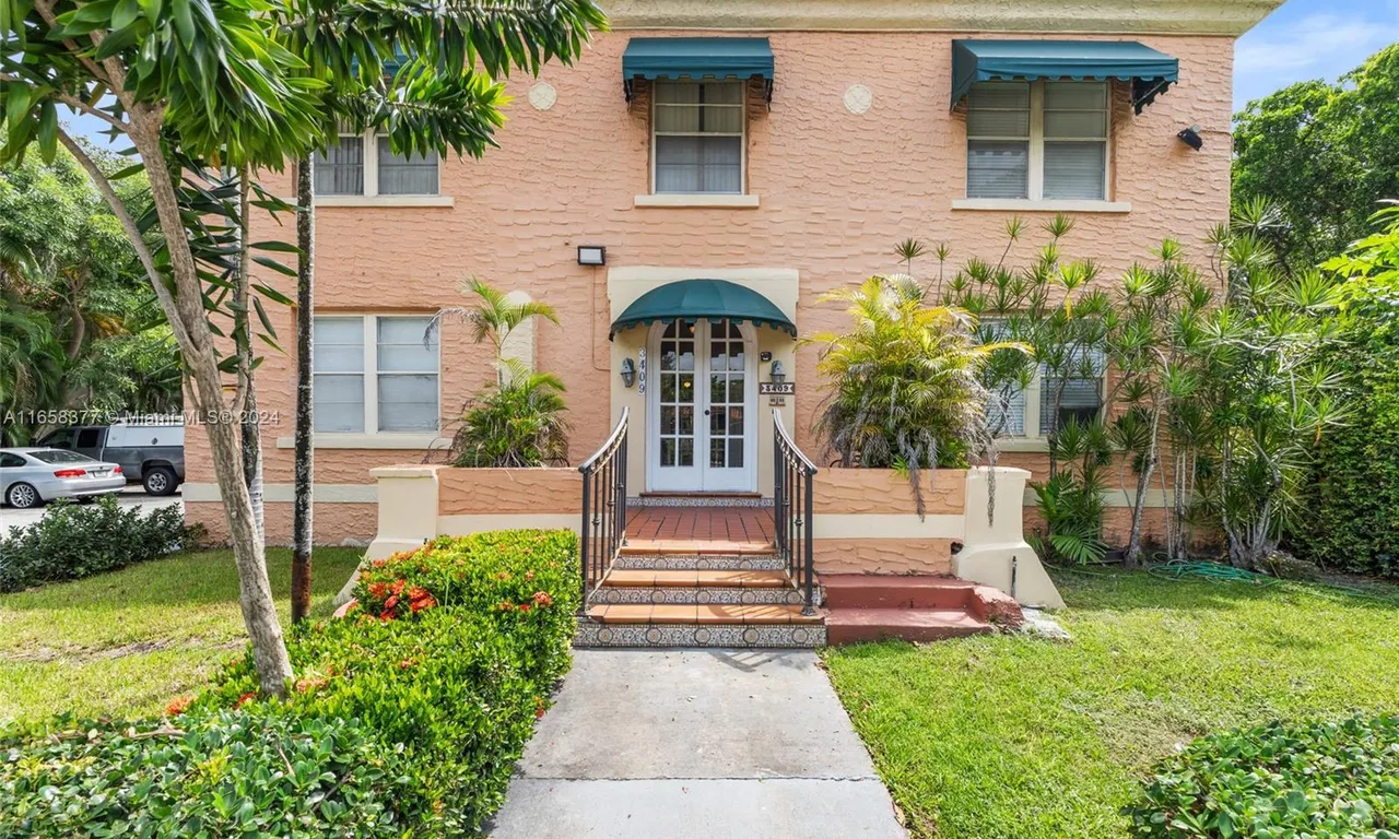 3409 S Le Jeune Rd, Coral Gables FL 33134