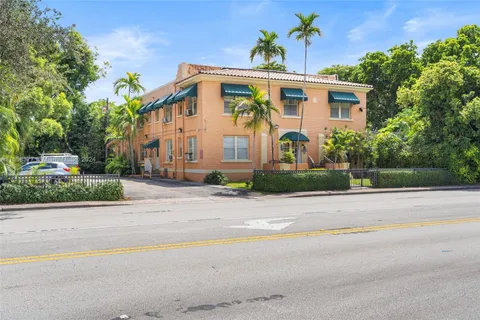 3409 S Le Jeune Rd, Coral Gables FL 33134