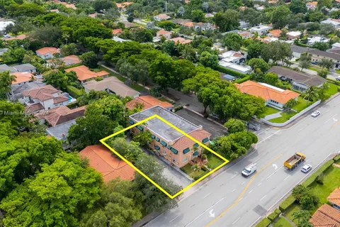 3409 S Le Jeune Rd, Coral Gables FL 33134