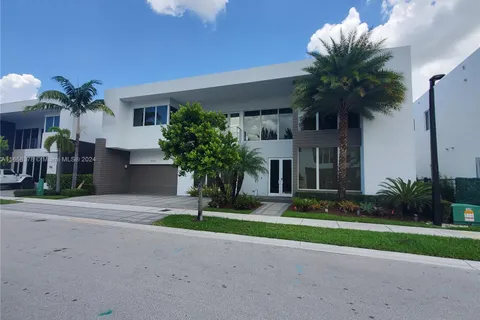 10273 NW 74th Ter, Doral FL 33178