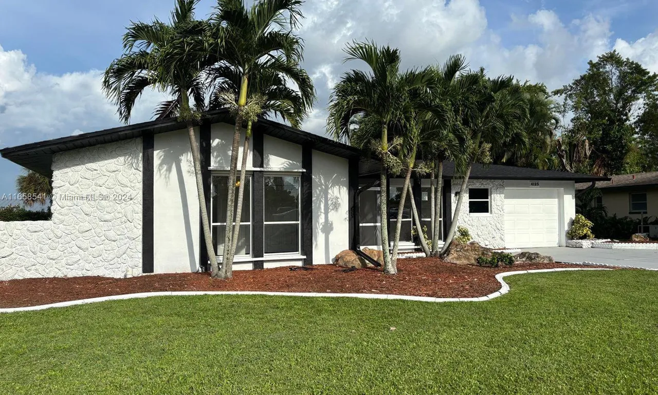 4123 SE 3rd Ave, Cape Coral FL 33904