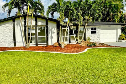 4123 SE 3rd Ave, Cape Coral FL 33904