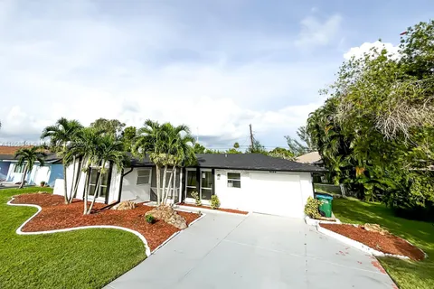 4123 SE 3rd Ave, Cape Coral FL 33904