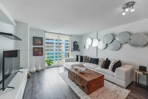 2101 Brickell Ave # 1002, Miami FL 33129