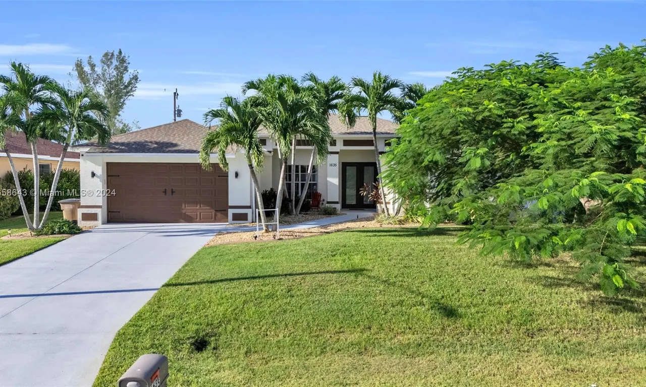 1635 SW 30th Street, Cape Coral FL 33914