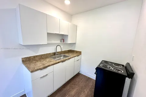 17175 NE 19th Ave # 5, North Miami Beach FL 33162