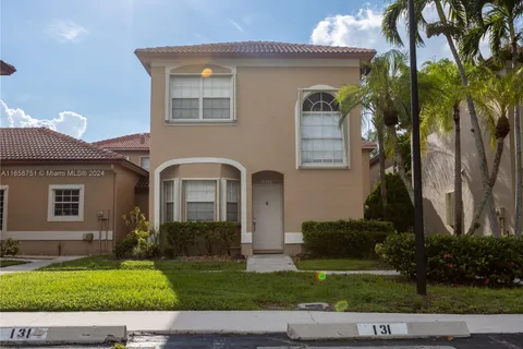 16210 Emerald Cove Rd, Weston FL 33331