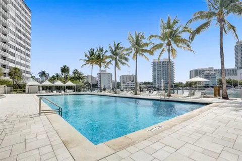 20 Island Ave # 1505, Miami Beach FL 33139