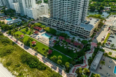 2555 Collins Ave # 2300, Miami Beach FL 33140