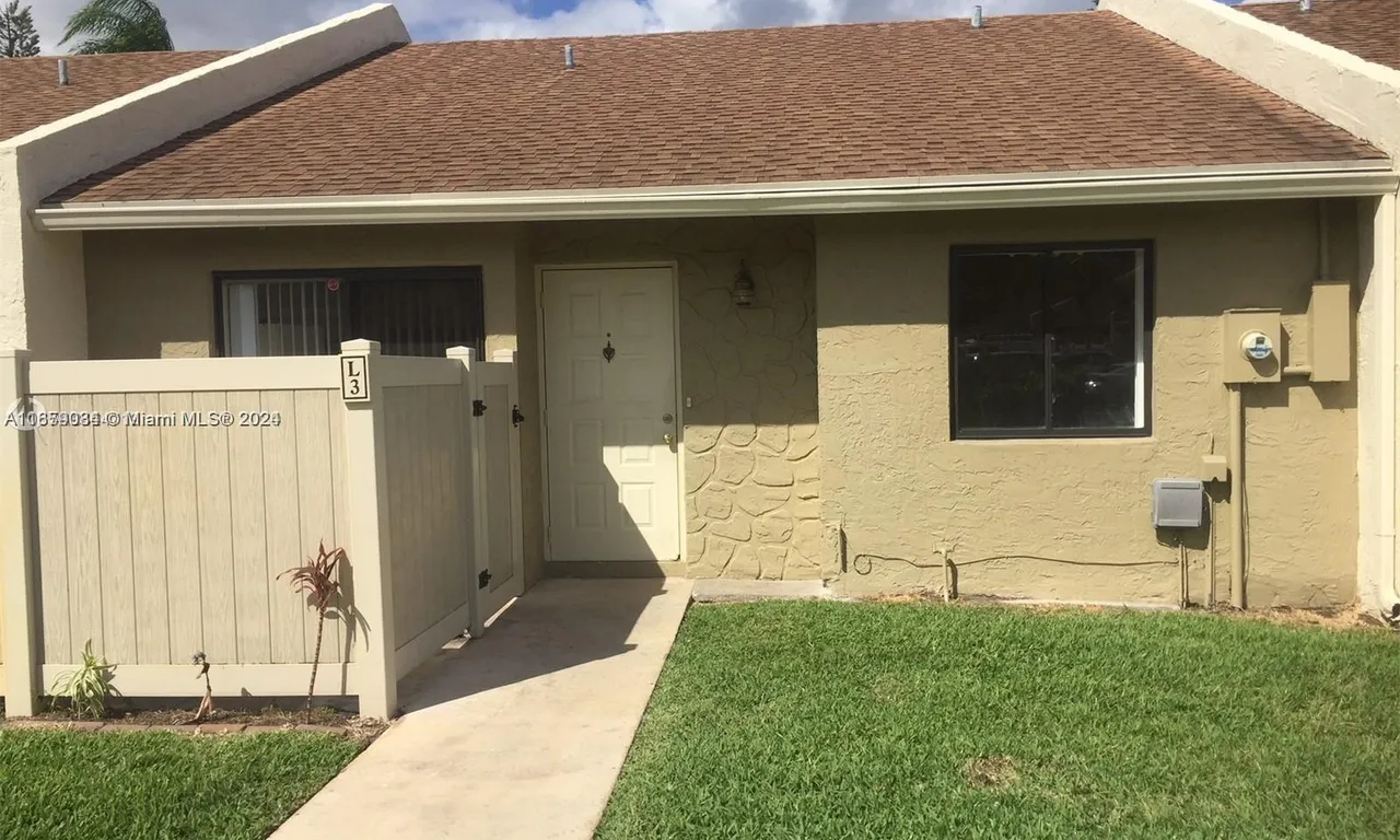 10295 W Boca Bnd W, Boca Raton FL 33428