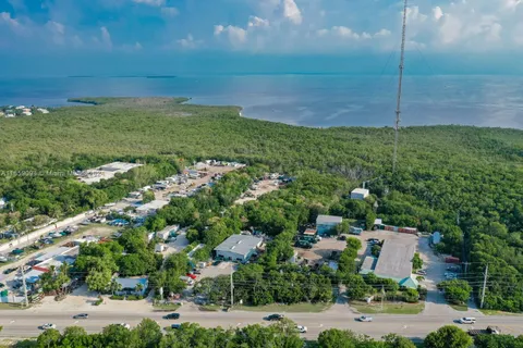 86560 Overseas Hwy, Islamorada FL 33036