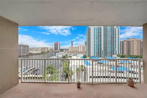 1965 S Ocean Dr # 8L, Hallandale Beach FL 33009