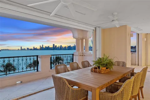 5242 Fisher Island Dr # 5242, Miami Beach FL 33109