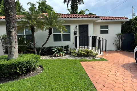 5720 SW 54 TE, Miami FL 33155