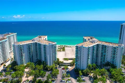 3801 S Ocean Dr # 2Z, Hollywood FL 33019