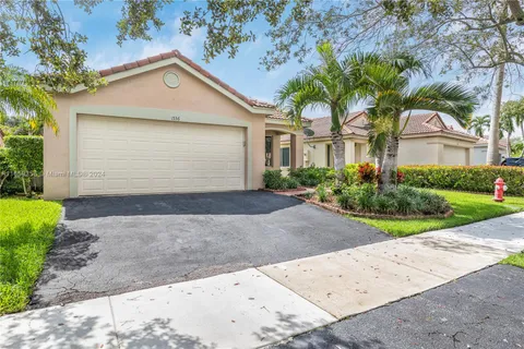 1536 Mira Vista Cir, Weston FL 33327