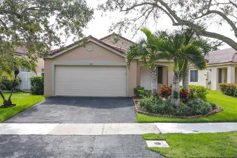 1536 Mira Vista Cir, Weston FL 33327