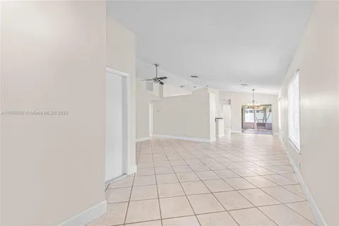 1536 Mira Vista Cir, Weston FL 33327