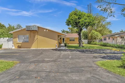 4091 SW 51st St, Dania Beach FL 33314