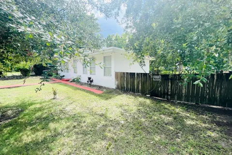 5978 SW 62nd St, South Miami FL 33143