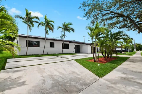 9100 SW 48th St, Miami FL 33165