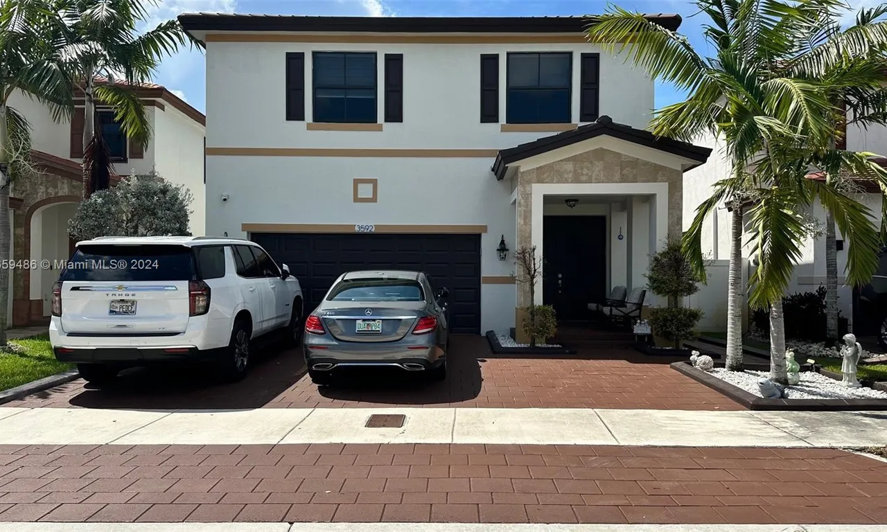 3592 W 104th Ter, Hialeah FL 33018