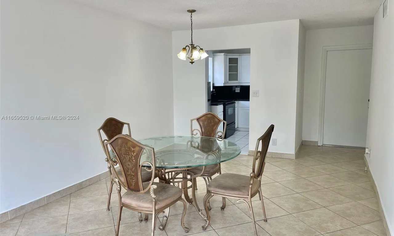 1600 Tallwood Ave # 207, Hollywood FL 33021