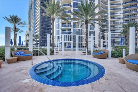 17201 Collins Ave # 1506, Sunny Isles Beach FL 33160