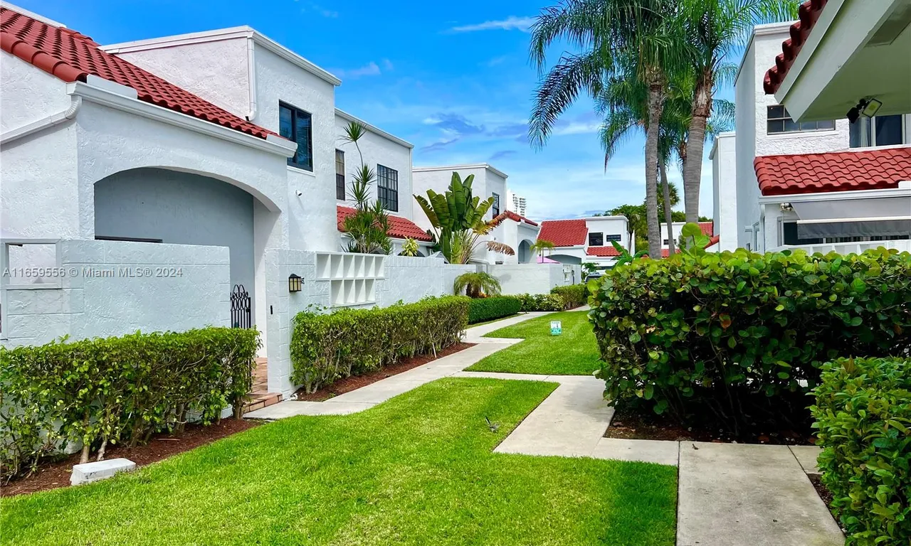 20940 Bay Ct # 3, Aventura FL 33180