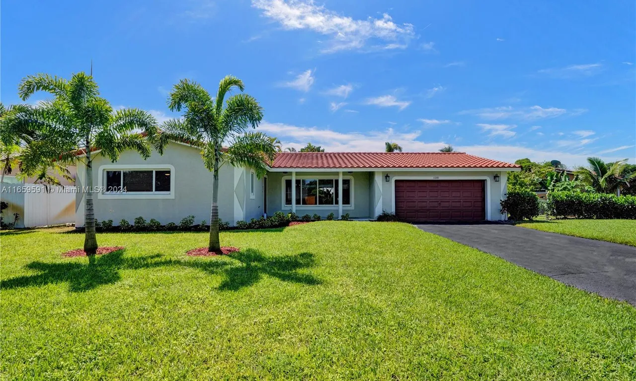 11280 NW 40th St, Coral Springs FL 33065