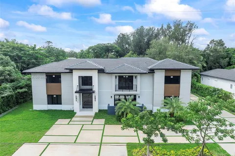 7530 SW 62nd Street, South Miami FL 33143