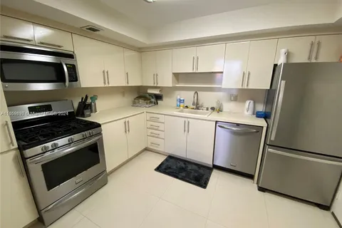 2030 S Ocean Dr # 412, Hallandale Beach FL 33009