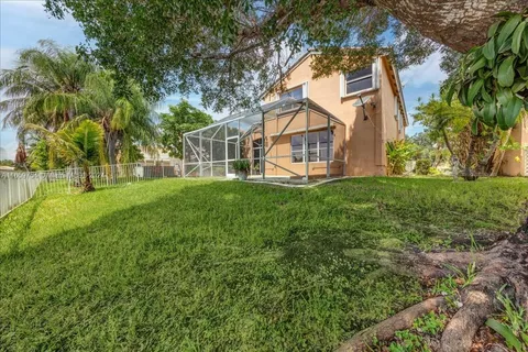 19030 SW 4th St, Pembroke Pines FL 33029