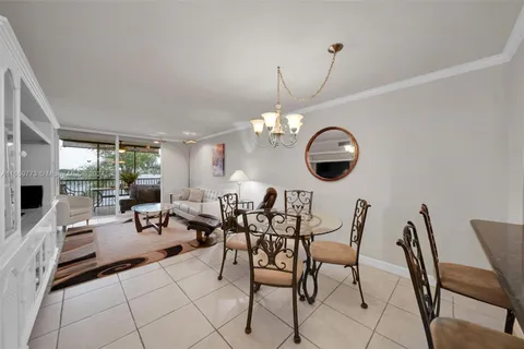 110 Lake Emerald Dr # 303, Oakland Park FL 33309