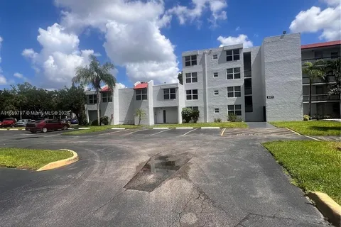 9411 Evergreen Pl # 301, Davie FL 33324