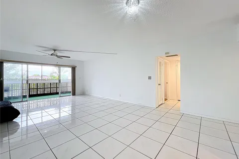 3301 Spanish Moss Ter # 210, Lauderhill FL 33319