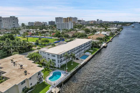 701 S Riverside Dr # 202, Pompano Beach FL 33062