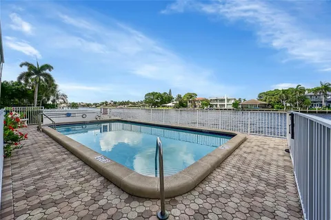 701 S Riverside Dr # 202, Pompano Beach FL 33062