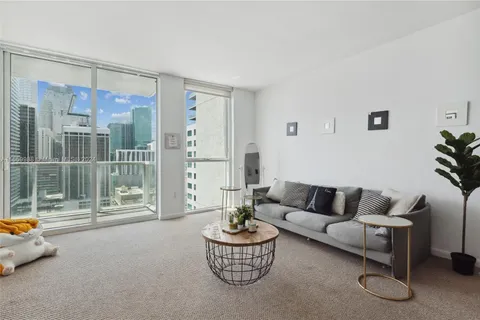 244 Biscayne Blvd # 2507, Miami FL 33132