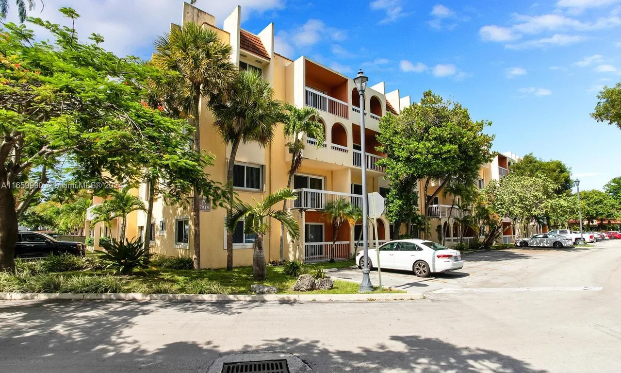 7915 Camino Real # 204, Miami FL 33143