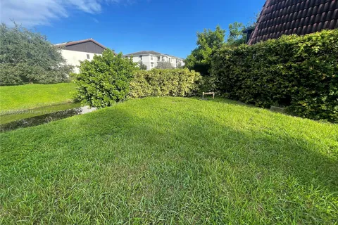 8605 NW 35th Ct # A, Coral Springs FL 33065