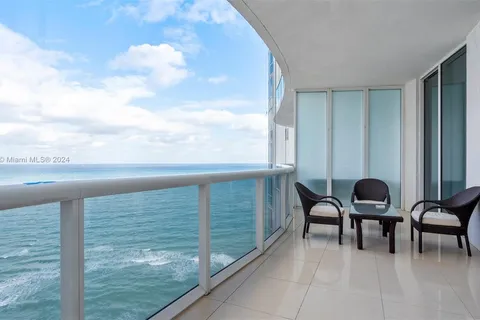 15901 Collins Ave # 2303, Sunny Isles Beach FL 33160