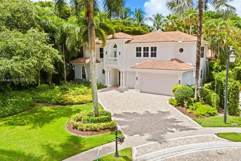 8935 Oakland Hills Dr, Delray Beach FL 33446