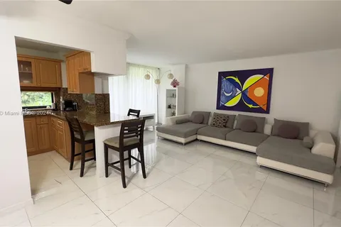 17021 N Bay Rd # 111, Sunny Isles Beach FL 33160