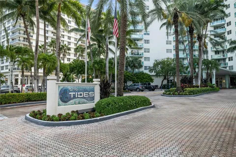 3801 S Ocean Dr # 2Y, Hollywood FL 33019